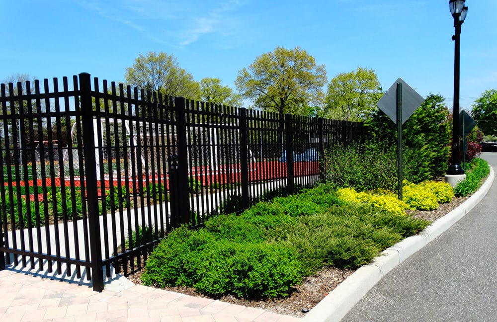 Fencing Contractors